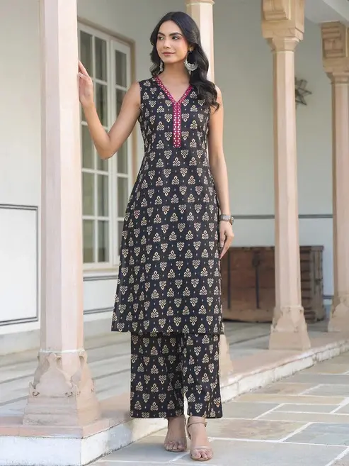 Buy Black Pure Cotton Floral Printed Kurti Pant Collection