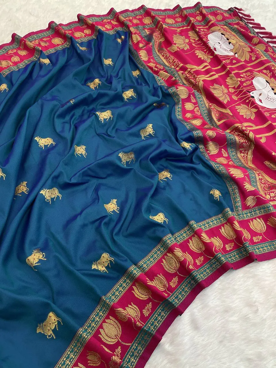 Laxmi 981 Premium Soft Silk Saree With Weaving Border